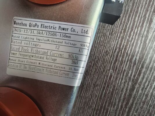 11kv 1250A Indoor Earthing Switch with 150mm Poles And Insulation Plate